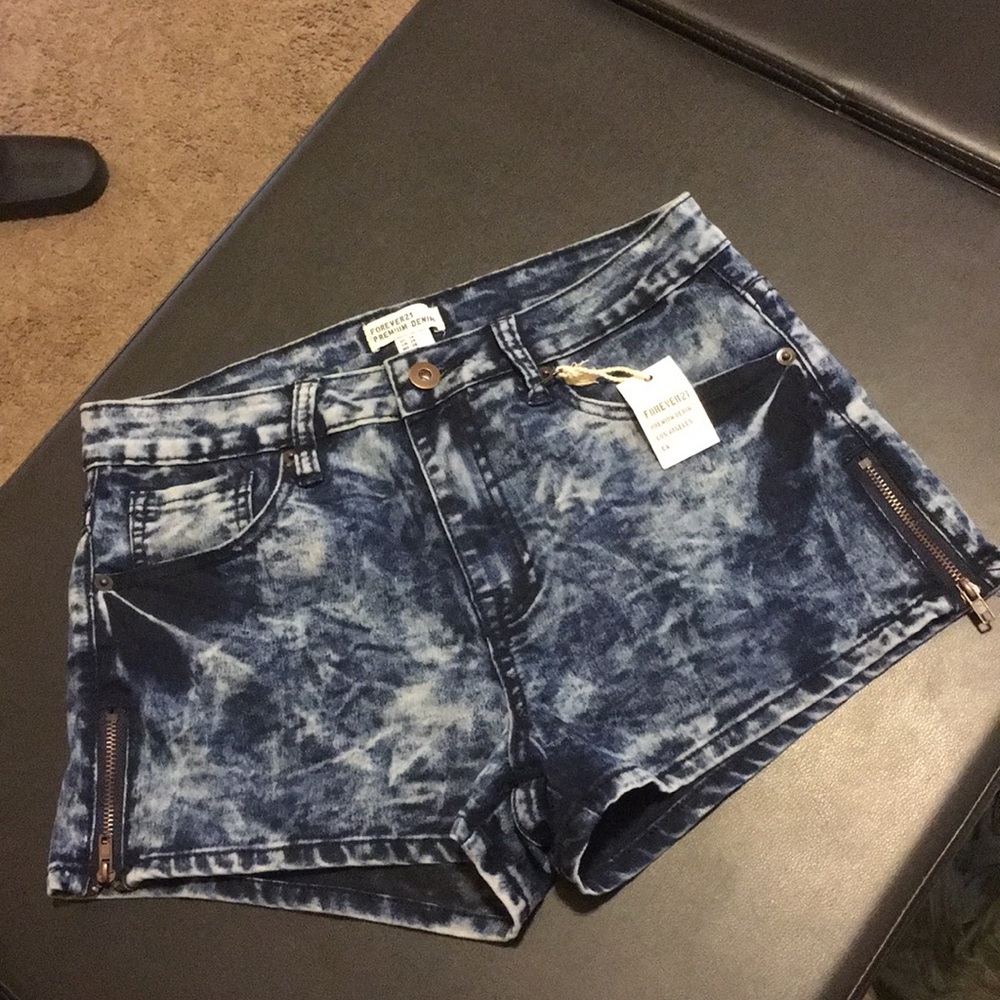 Acid washed High Waisted shorts